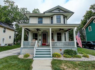 122 Columbia Ave, Waukesha, WI 53186