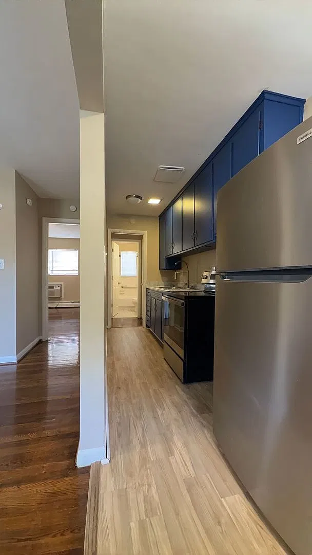1BR/1Bath Apartment in Roanoke Historic District! — Photo 3