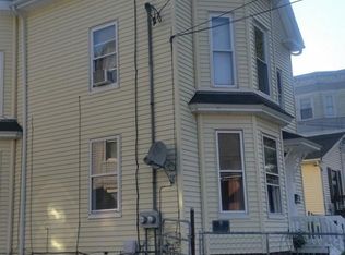 4 Swasey St, Haverhill, MA 01832