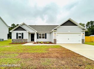 421 Windermere Rd, Hubert, NC 28539