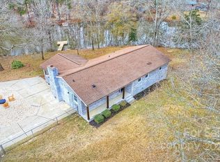 1085 Donnybrook Rd, Catawba, SC 29704