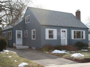 43 Cranmore Rd, Hyde Park, MA 02136