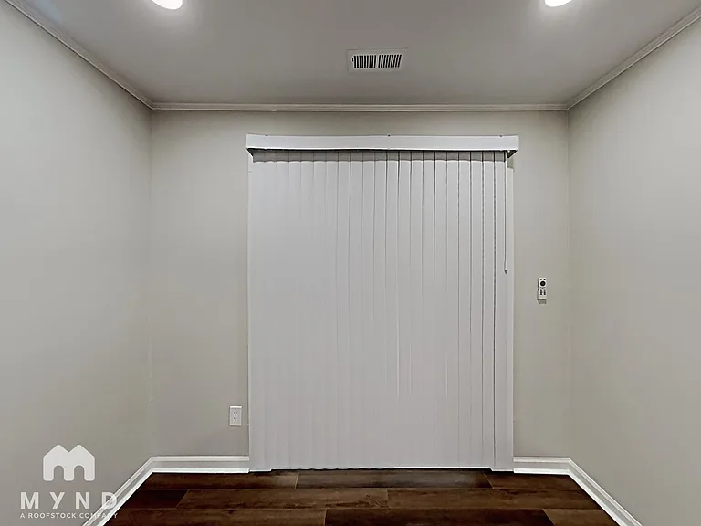 8213 Willowlake Ct — Photo 10