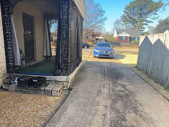 2nd image of 1148 Mount Vernon Rd