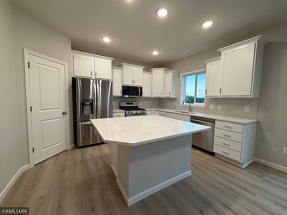 5th image of 6266 Rachele Ave NE