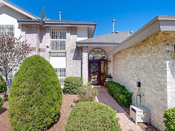 2nd image of 709 Bluff Canyon Cir