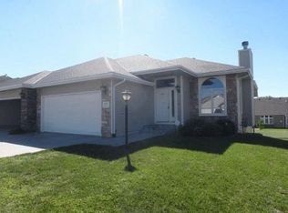 4209 SW Shenandoah Rd, Topeka, KS 66610