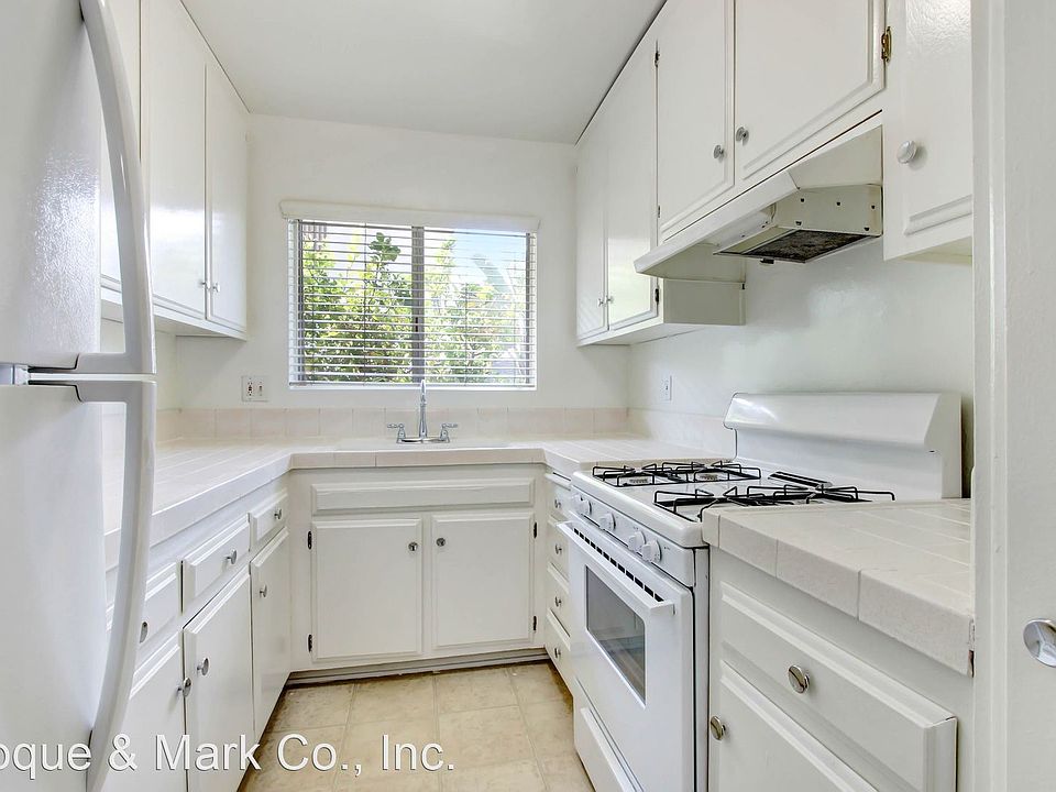 1st image of 422 Hill St APT 3
