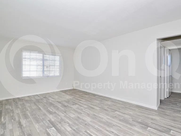 44 E Roanoke Ave #8 — Photo 9