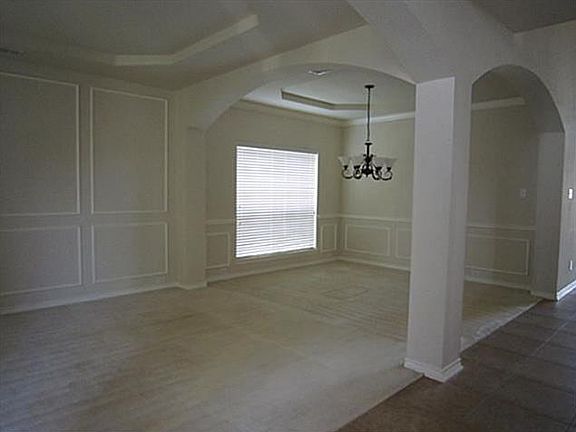 2nd image of 10635 Coach House Ln