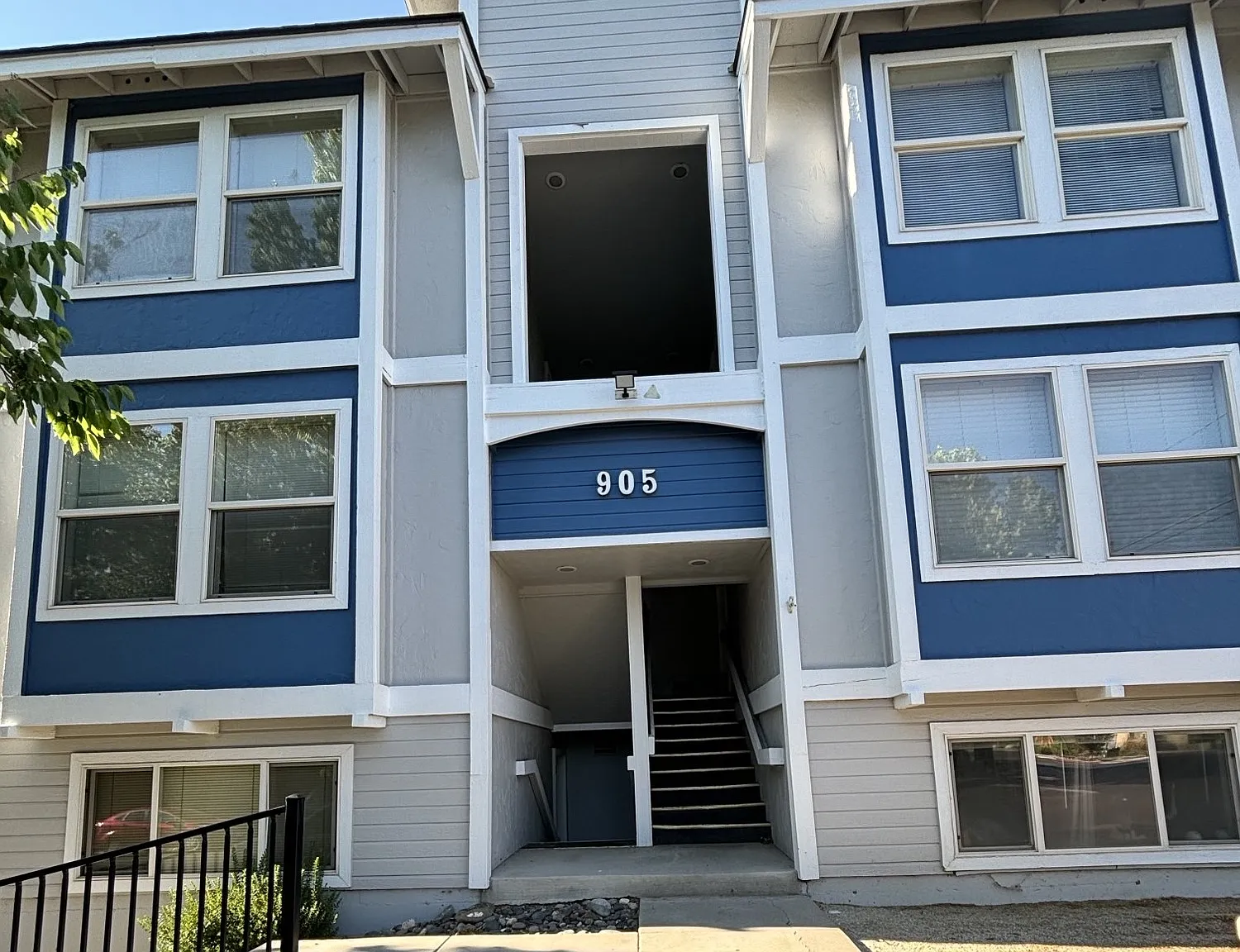 1 bed, 858 sqft, $1,100 — Photo 1