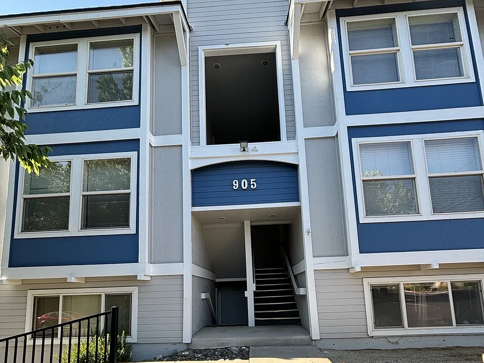 905 Beck St #6