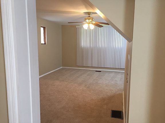 3rd image of 9124 S Luella Ave
