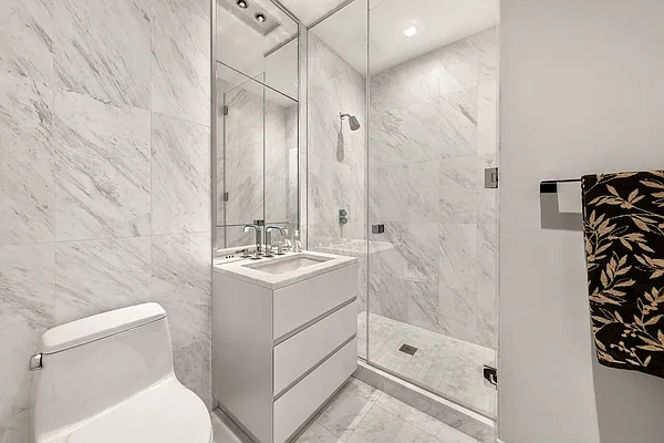 Rented by Douglas Elliman | media 23