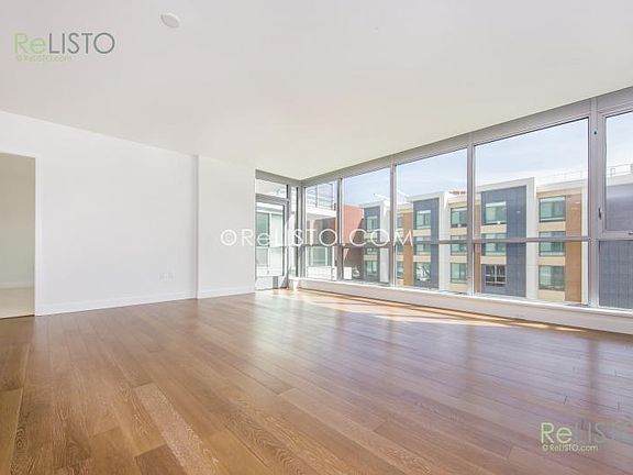 2nd image of 718 Long Bridge St APT 400