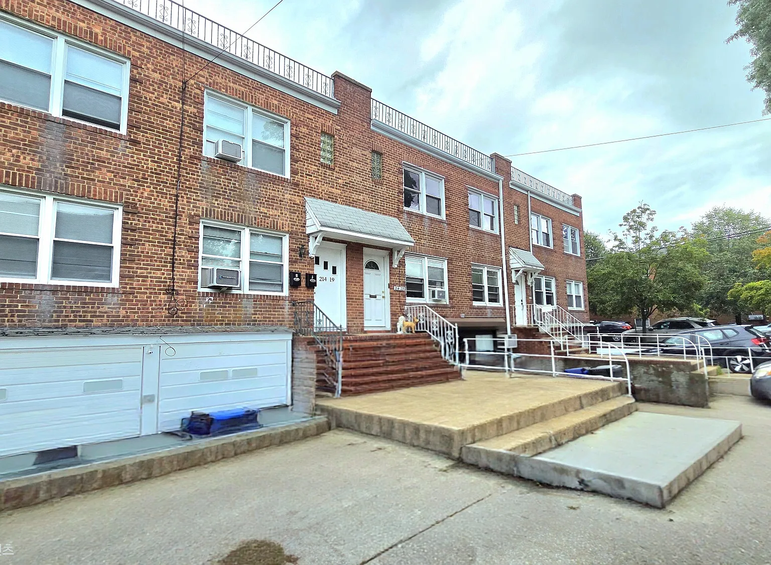 43rd Ave, Bayside — Photo 1