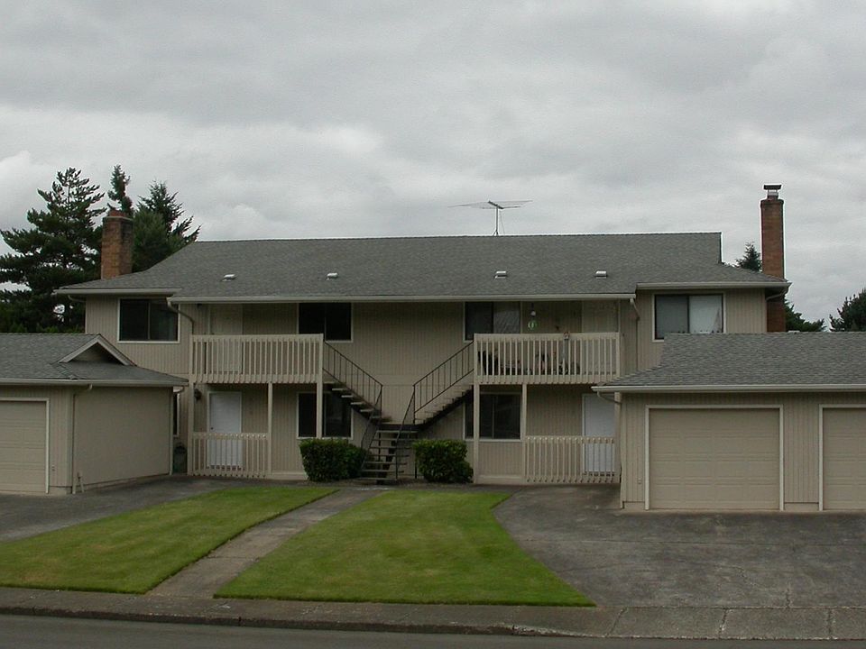 1st image of 2118 Navaho Ct SE #2118