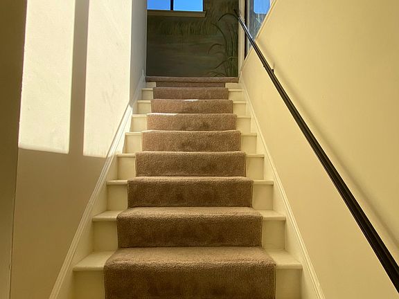 4th image of 410 Abbotsleigh Ct