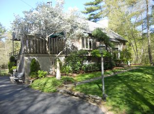 3 E River Dr, Dartmouth, MA 02747