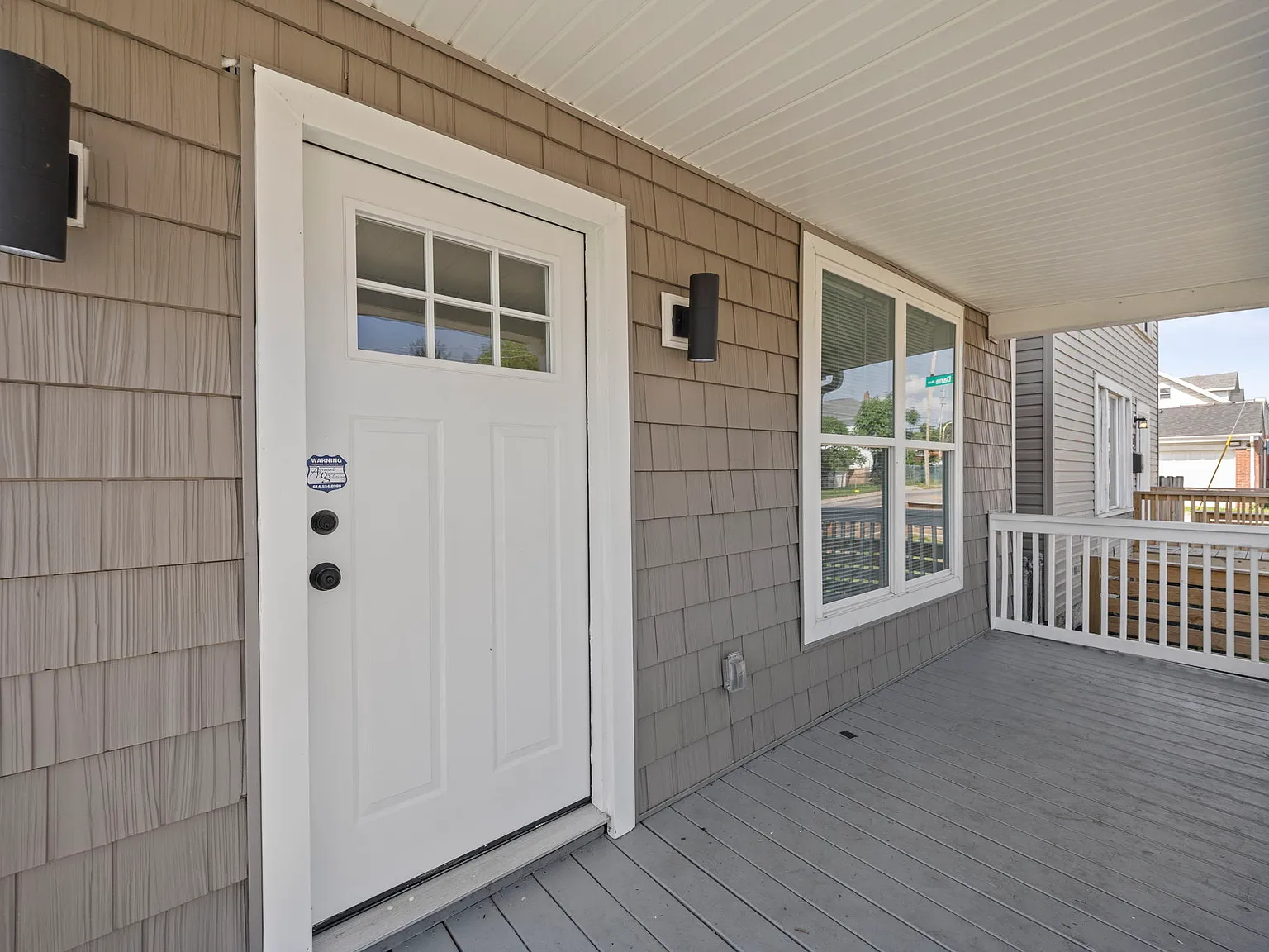 3 bed, 1144 sqft, $1,950 — Photo 2