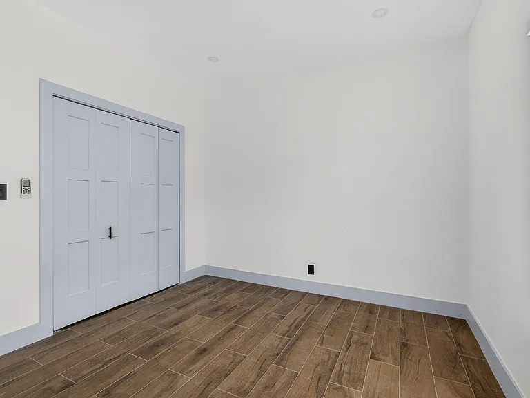 2032 N Dixie Hwy #12 — Photo 11