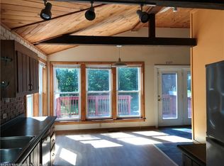 100 Stage Rd, Pittston, ME 04345