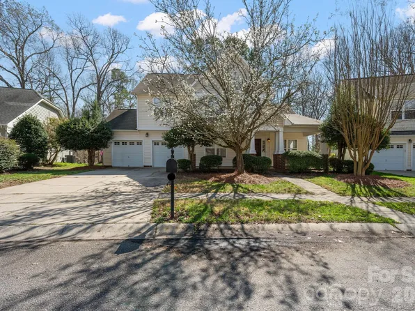 9507 Yearwood Ln, Charlotte, NC 28214