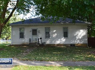 215 S 9th St, Rochelle, IL 61068