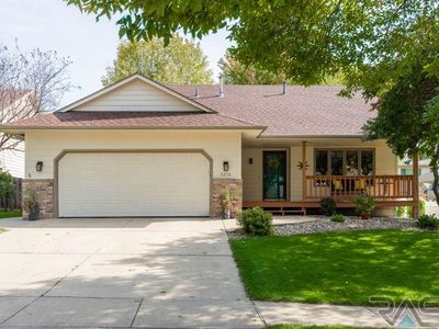 5216 E Fernwood Dr, Sioux Falls, SD, 57110