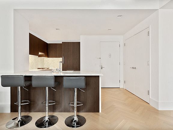 3rd image of 100 Avenue A #3-A