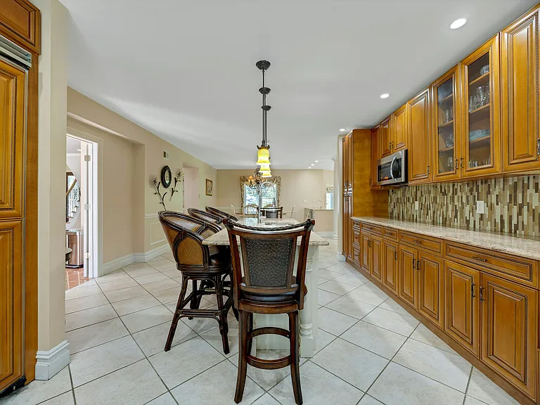 252 Mabel Pl — Photo 42