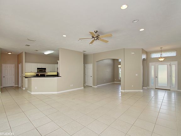 3rd image of 7 Arcaro Ct