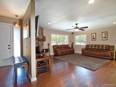 1137 Tower Pl, Vista, CA, 92083