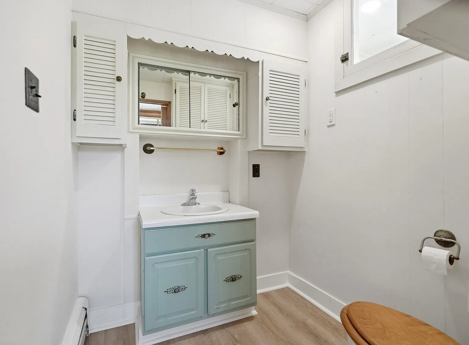 2 bed, 1.5 bath, 1333 sqft, $1,950 — Photo 4