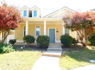 10336 Franklin Dr, Aubrey, TX 76227