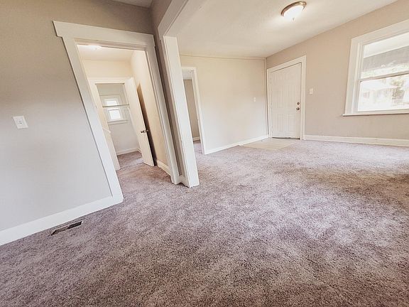 4th image of 5624 Garfield Ave