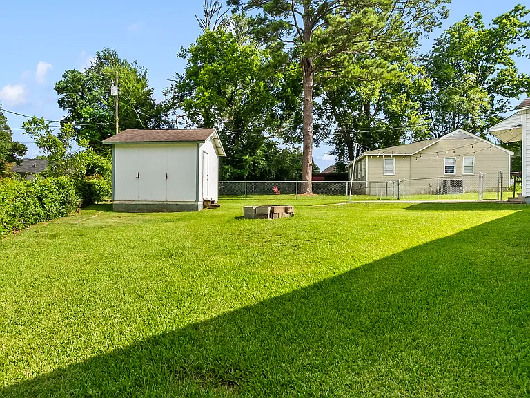 65 Circlewood — Photo 2