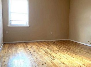 57-06 Cloverdale Blvd #1, Oakland Gardens, NY 11364