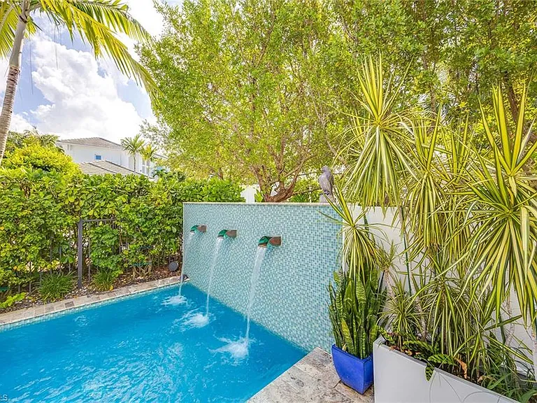 9171 Mercato Ln — Photo 35