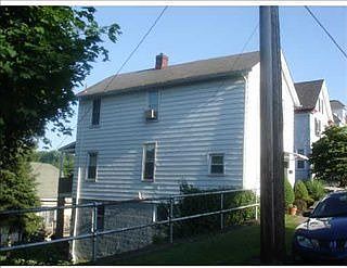 2nd image of 709 Sidney St