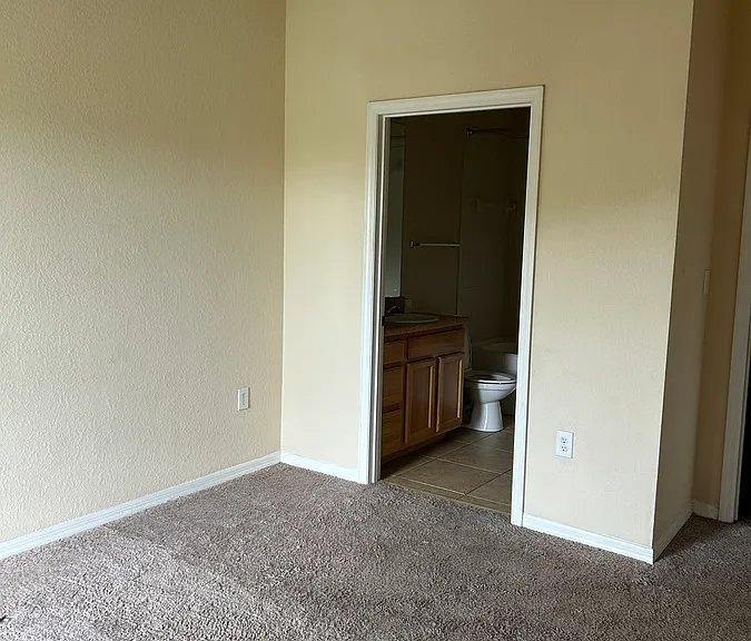 10213 Courtney Palms Blvd #303 — Photo 27