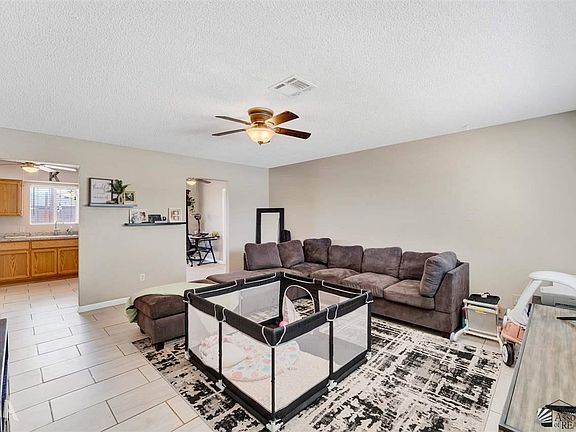 2nd image of 8541 E 39th Pl