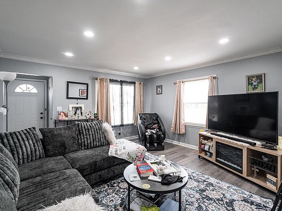 3rd image of 4874 North 73rd STREET