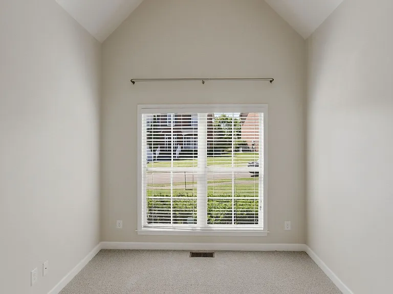 1033 Belcor Dr — Photo 11