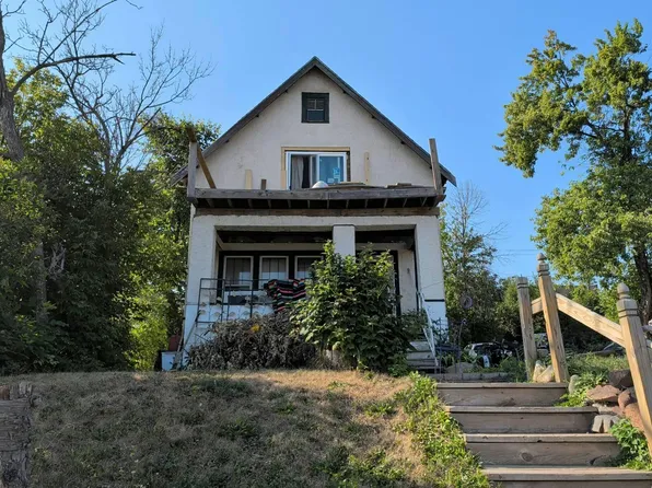 1817 London Rd, Duluth, MN 55812