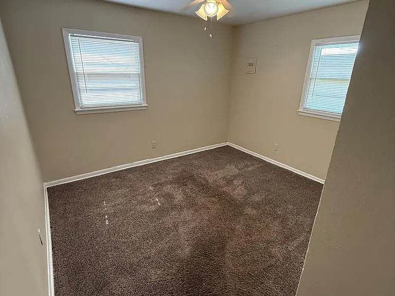 3016 E 3rd Pl — Photo 6