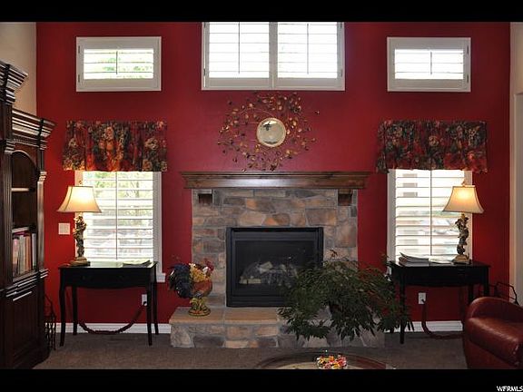 3rd image of 434 E Fairmont Hill Ct