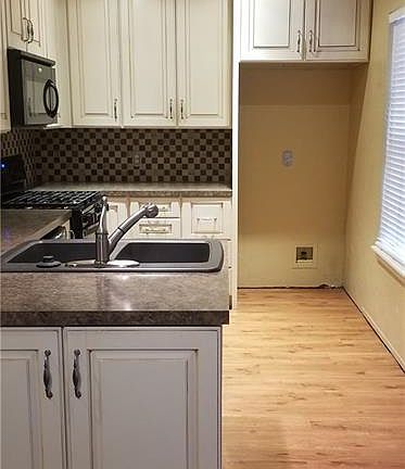 3rd image of 1030 NE 11th St