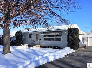 1608 14th Ave E, Hibbing, MN 55746