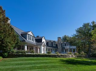 16 High Pasture Ln, York, ME 03902